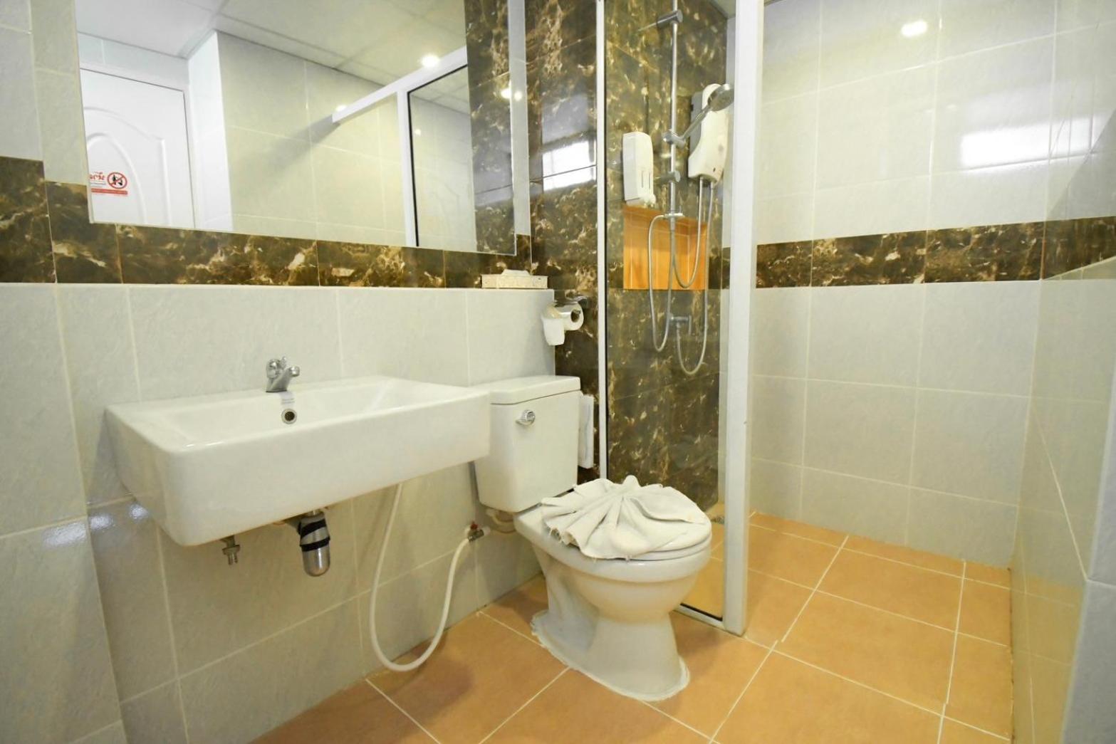 Family Hotel Khonken Kültér fotó