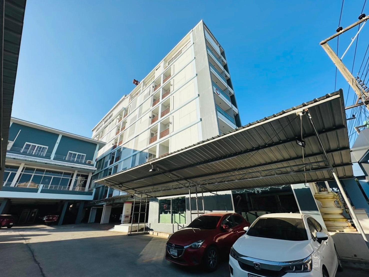 Family Hotel Khonken Kültér fotó